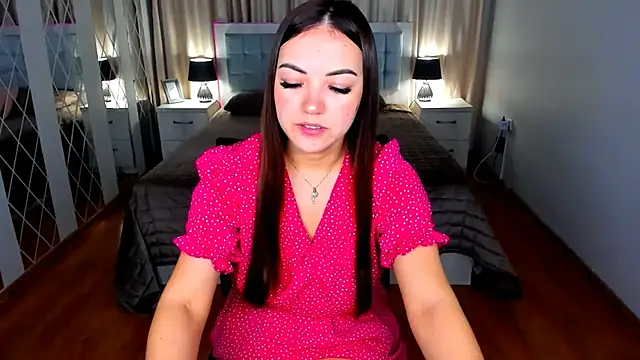 LucyJackson online show from April 13, 9:37 am