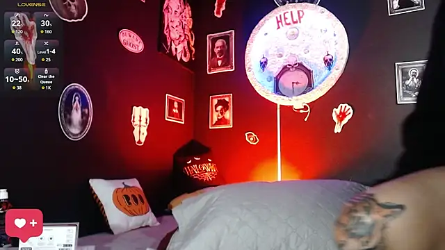 girl intense444 online show from October 15, 12:49 pm