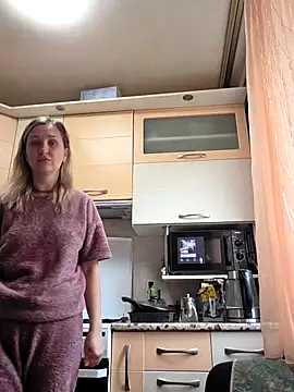 ModelEva online show from April 16, 7:53 am