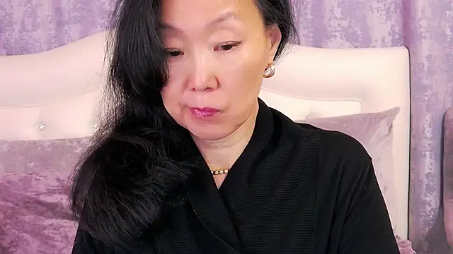 Asian legs online show from May 27, 10:12 am
