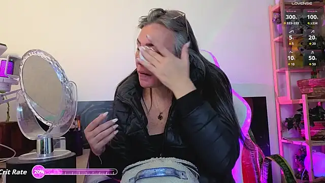 Snapshot of Katy_Randy chatting on October 4, 12:52 am Katy Randy online show from October 4, 12:52 am