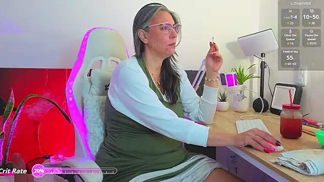 Snapshot of Katy_Randy chatting on October 12, 11:15 pm Katy Randy online show from October 12, 11:15 pm