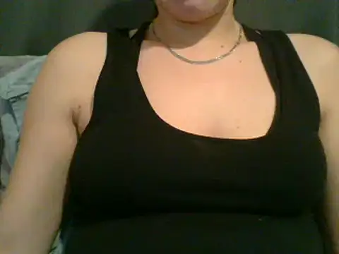 Snapshot of geilmeisje98 chatting on December 21, 8:39 am geilmeisje98 online show from December 21, 8:39 am