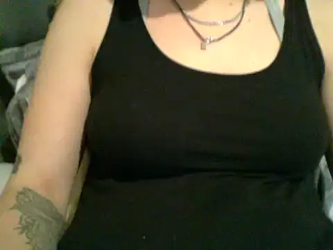 Snapshot of geilmeisje98 chatting on February 22, 2:08 pm geilmeisje98 online show from February 22, 2:08 pm