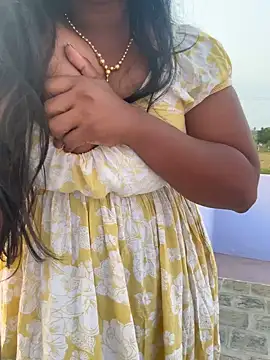 Dhiyapink online show from January 13, 12:45 pm