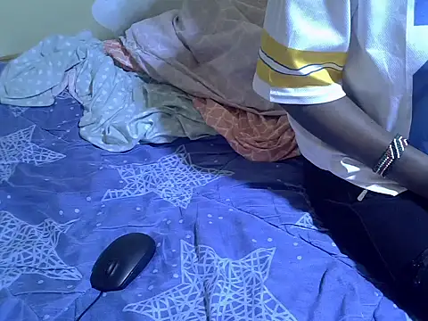 Snapshot of EbonyMina_ chatting on February 22, 10:14 am EbonyMina online show from February 22, 10:14 am