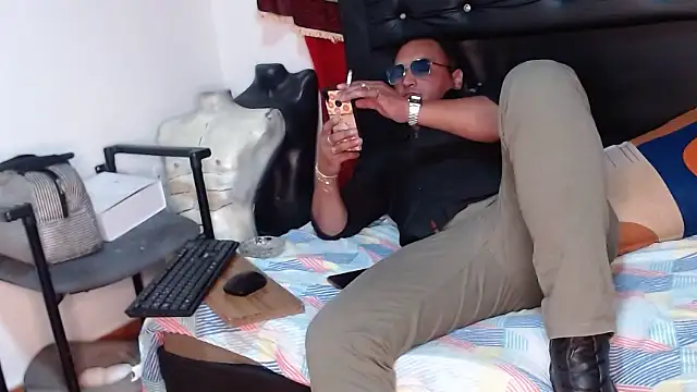 hardrock982 online show from December 5, 2:14 pm