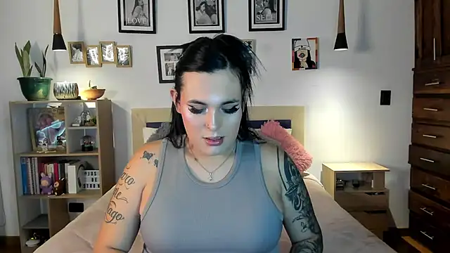 naty pink online show from March 17, 3:37 pm