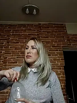 Snapshot of _Horny_milf_ chatting on January 31, 2:49 pm Horny milf online show from January 31, 2:49 pm