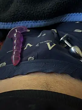 mamoubz online show from February 4, 11:16 am