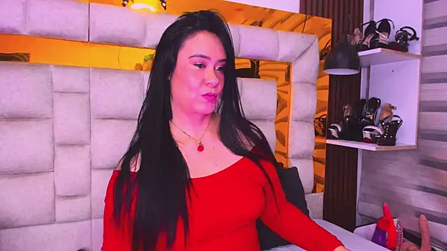 Snapshot of bigass_monic chatting on January 13, 3:23 am bigass monic online show from January 13, 3:23 am