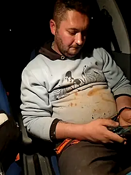 Snapshot of nemes2 chatting on December 3, 3:54 pm nemes2 online show from December 3, 3:54 pm