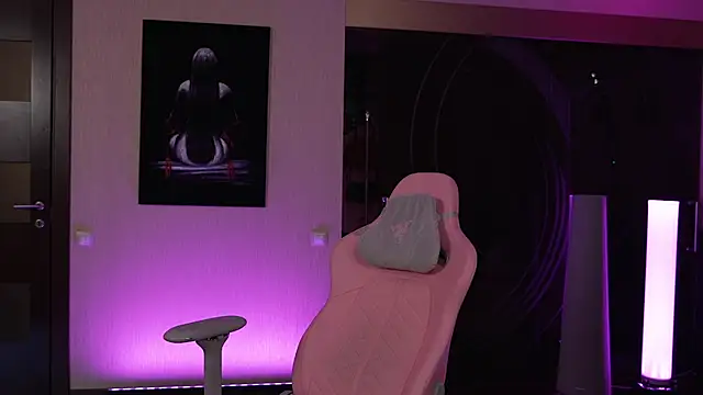 GirlGogo online show from February 9, 11:20 pm