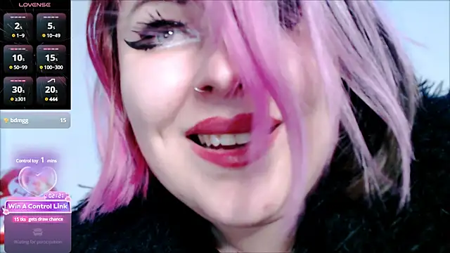 Snapshot of Psychobitch7 chatting on February 7, 9:15 pm Psychobitch7 online show from February 7, 9:15 pm