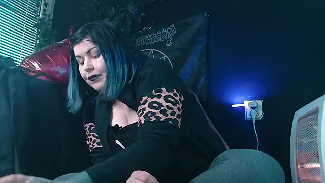 Snapshot of Psychobitch7 chatting on February 24, 10:24 am Psychobitch7 online show from February 24, 10:24 am