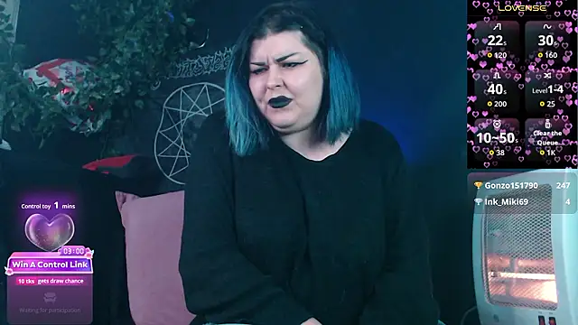 Snapshot of Psychobitch7 chatting on February 26, 10:20 pm Psychobitch7 online show from February 26, 10:20 pm