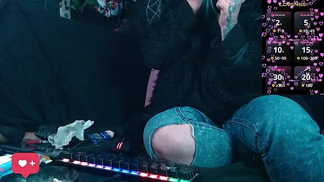 Snapshot of Psychobitch7 chatting on February 27, 11:38 pm Psychobitch7 online show from February 27, 11:38 pm