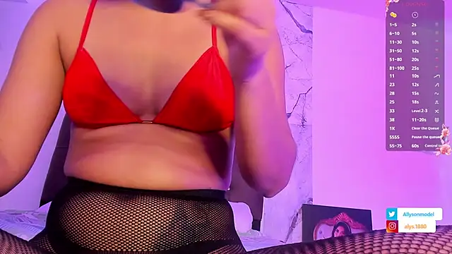 Snapshot of alysson_18 chatting on January 10, 1:13 pm alysson 18 online show from January 10, 1:13 pm