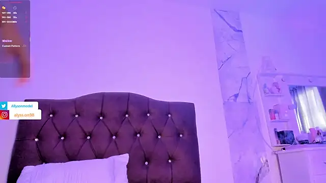 alysson 18 online show from March 16, 2:43 pm