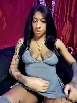 iitsolivia13 online show from February 14, 2:07 am