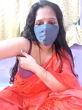 Snapshot of Rising_Smiler chatting on December 24, 5:55 pm Rising Smiler online show from December 24, 5:55 pm