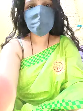 Snapshot of Rising_Smiler chatting on December 25, 8:39 pm Rising Smiler online show from December 25, 8:39 pm