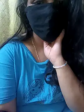 Snapshot of Rising_Smiler chatting on January 28, 9:40 pm Rising Smiler online show from January 28, 9:40 pm