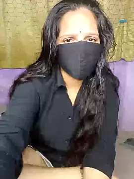 Snapshot of Rising_Smiler chatting on February 4, 5:55 pm Rising Smiler online show from February 4, 5:55 pm