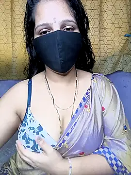 Snapshot of Rising_Smiler chatting on February 7, 9:26 am Rising Smiler online show from February 7, 9:26 am