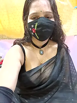 Snapshot of Rising_Smiler chatting on October 1, 9:59 am Rising Smiler online show from October 1, 9:59 am