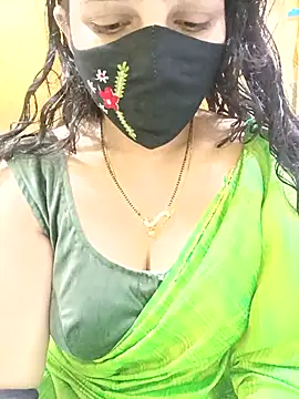 Snapshot of Rising_Smiler chatting on October 7, 4:42 am Rising Smiler online show from October 7, 4:42 am