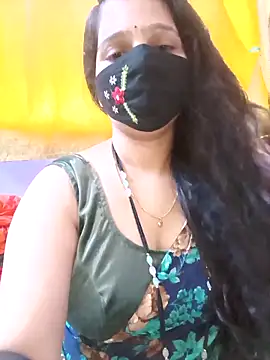 Snapshot of Rising_Smiler chatting on October 15, 7:08 am Rising Smiler online show from October 15, 7:08 am