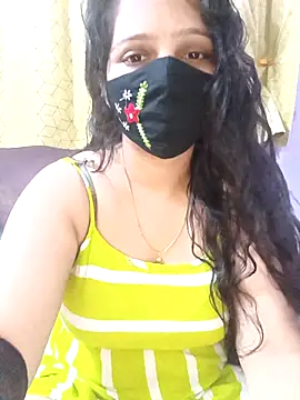 Snapshot of Rising_Smiler chatting on October 25, 12:45 pm Rising Smiler online show from October 25, 12:45 pm