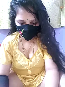 Snapshot of Rising_Smiler chatting on October 29, 6:31 pm Rising Smiler online show from October 29, 6:31 pm