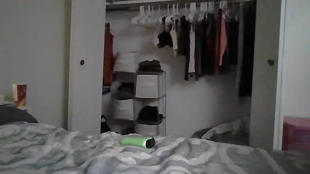 persephone332 online show from October 2, 4:08 am