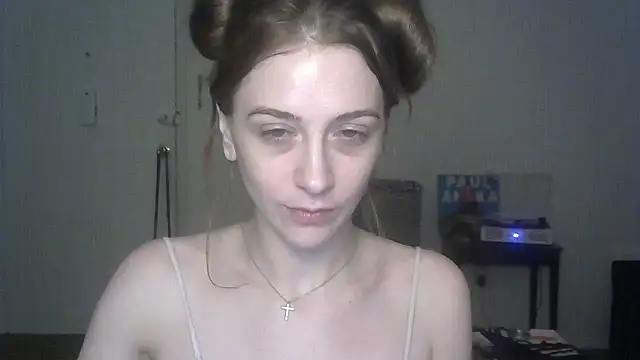 Snapshot of persephone332 chatting on February 26, 6:01 am persephone332 online show from February 26, 6:01 am