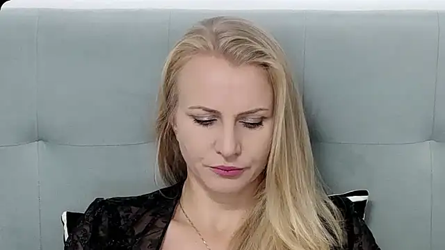 K  Adrienne online show from September 18, 4:58 am