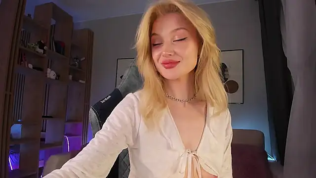 Snapshot of sugar_club chatting on February 17, 6:59 pm sugar club online show from February 17, 6:59 pm