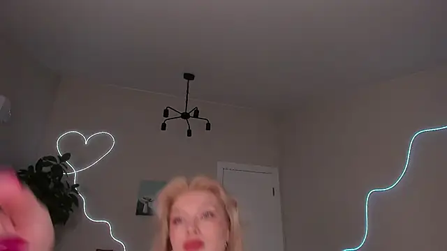 Snapshot of sugar_club chatting on December 21, 6:37 pm sugar club online show from December 21, 6:37 pm