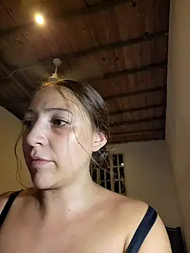 Snapshot of VickyHoult chatting on December 11, 11:54 pm VickyHoult online show from December 11, 11:54 pm