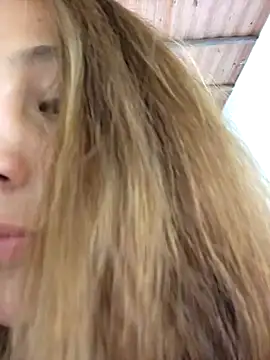 Snapshot of VickyHoult chatting on December 28, 6:50 pm VickyHoult online show from December 28, 6:50 pm