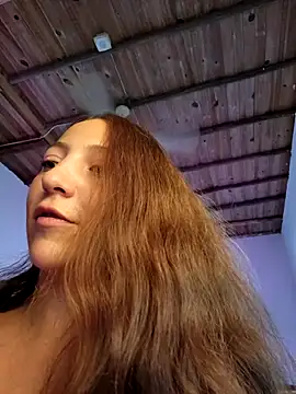 Snapshot of VickyHoult chatting on January 7, 10:19 pm VickyHoult online show from January 7, 10:19 pm