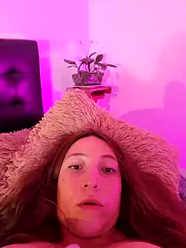 Snapshot of VickyHoult chatting on January 24, 10:19 pm VickyHoult online show from January 24, 10:19 pm