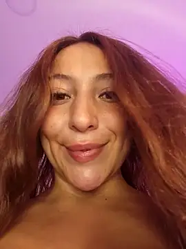 Snapshot of VickyHoult chatting on February 16, 11:37 pm VickyHoult online show from February 16, 11:37 pm