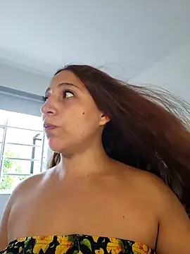 Snapshot of VickyHoult chatting on March 1, 9:15 pm VickyHoult online show from March 1, 9:15 pm