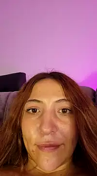 Snapshot of VickyHoult chatting on March 13, 10:43 pm VickyHoult online show from March 13, 10:43 pm