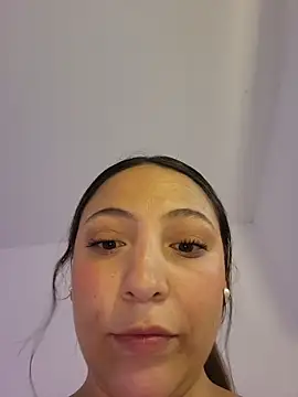 Snapshot of VickyHoult chatting on October 14, 8:42 pm VickyHoult online show from October 14, 8:42 pm