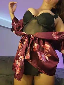 Snapshot of VickyHoult chatting on October 23, 7:45 pm VickyHoult online show from October 23, 7:45 pm