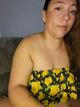 Snapshot of VickyHoult chatting on November 2, 10:12 pm VickyHoult online show from November 2, 10:12 pm