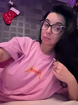 Snapshot of YreneRay chatting on December 27, 10:45 am YreneRay online show from December 27, 10:45 am